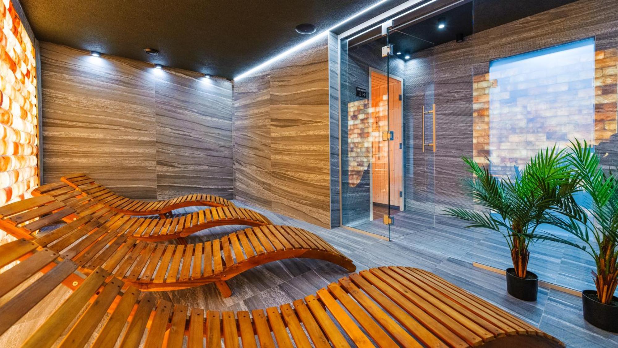Blue Premium Pool Sauna Fitness Free Kolobřeh Exteriér fotografie